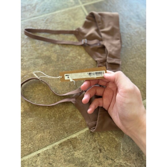 Skims Fits Everybody Unlined Demi Bra Size 34A - Picture 7 of 8